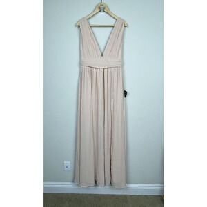Lulu's Pale Peach Chiffon Formal Gown Size‎ L NWT Double V-Neck Goddess Dress